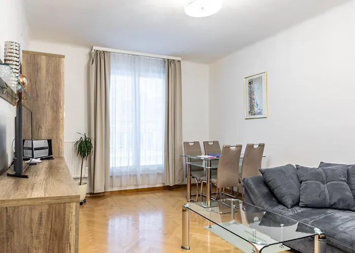Sunny By Jr - Monthly Apartamento Viena